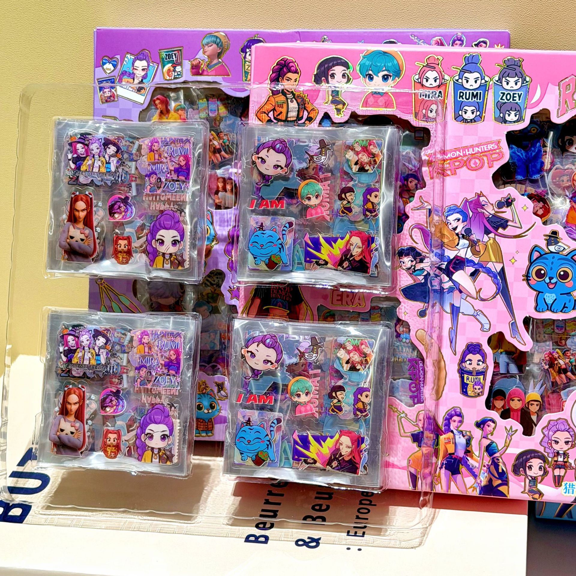 100pcs/set Anime Cartoon Anime - Laptop Accessories Kit recensione e prezzo