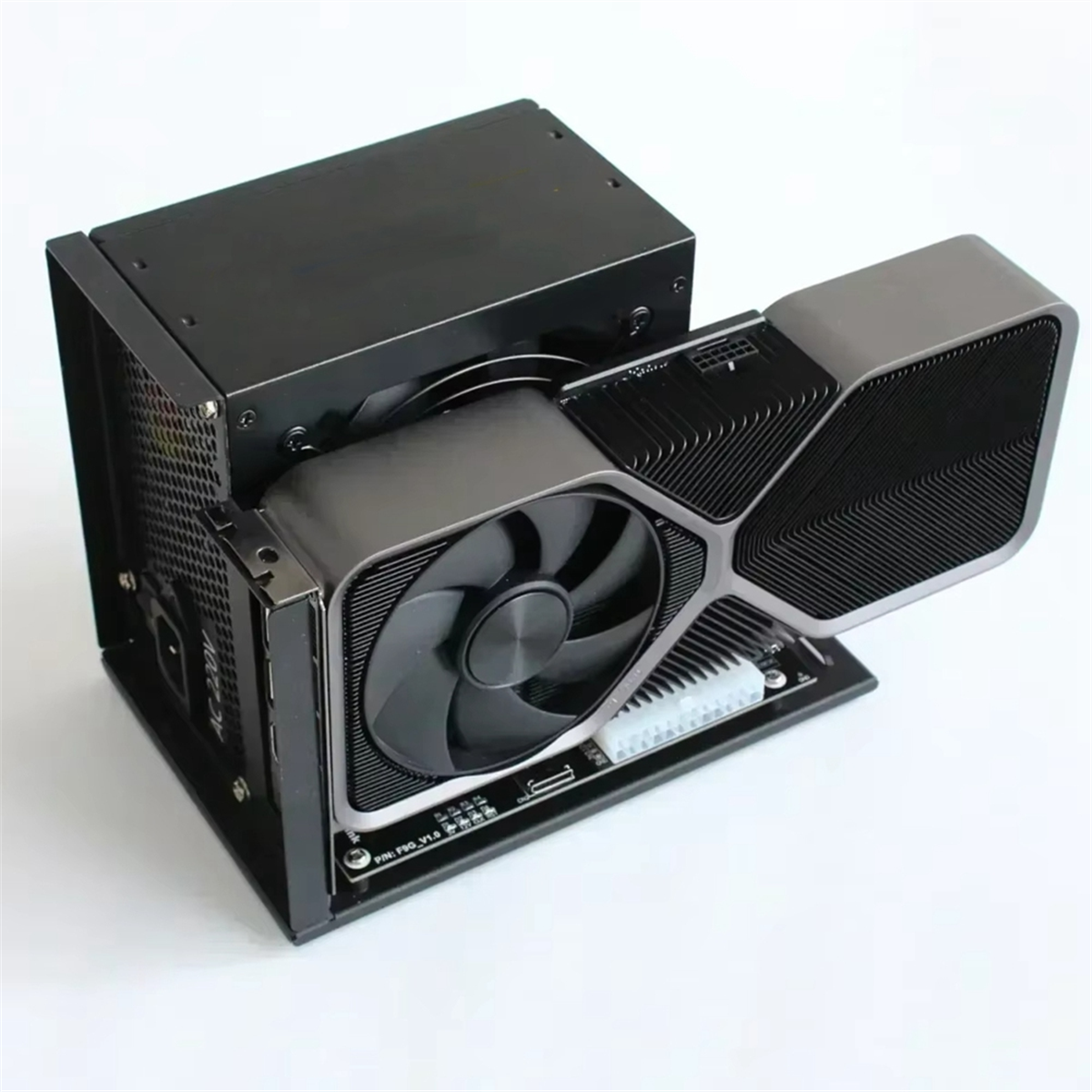 B44CF9G-BK7 EGPU OCuLink GPU D - Laptop Accessories Kit recensione e prezzo
